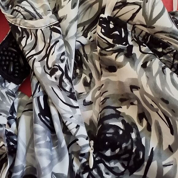 IZ Byer summer top  - Picture 6 of 10